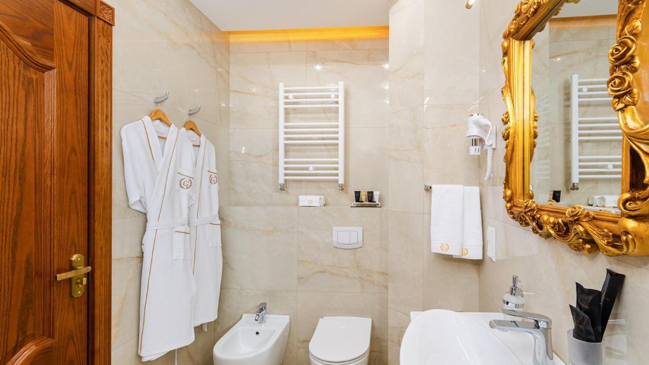 Gregory Boutique Hotel คีชีเนา ภายนอก รูปภาพ Bathroom