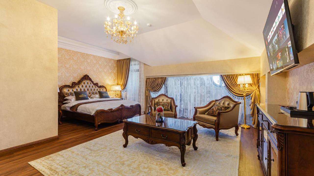 Gregory Boutique Hotel คีชีเนา ภายนอก รูปภาพ Suite